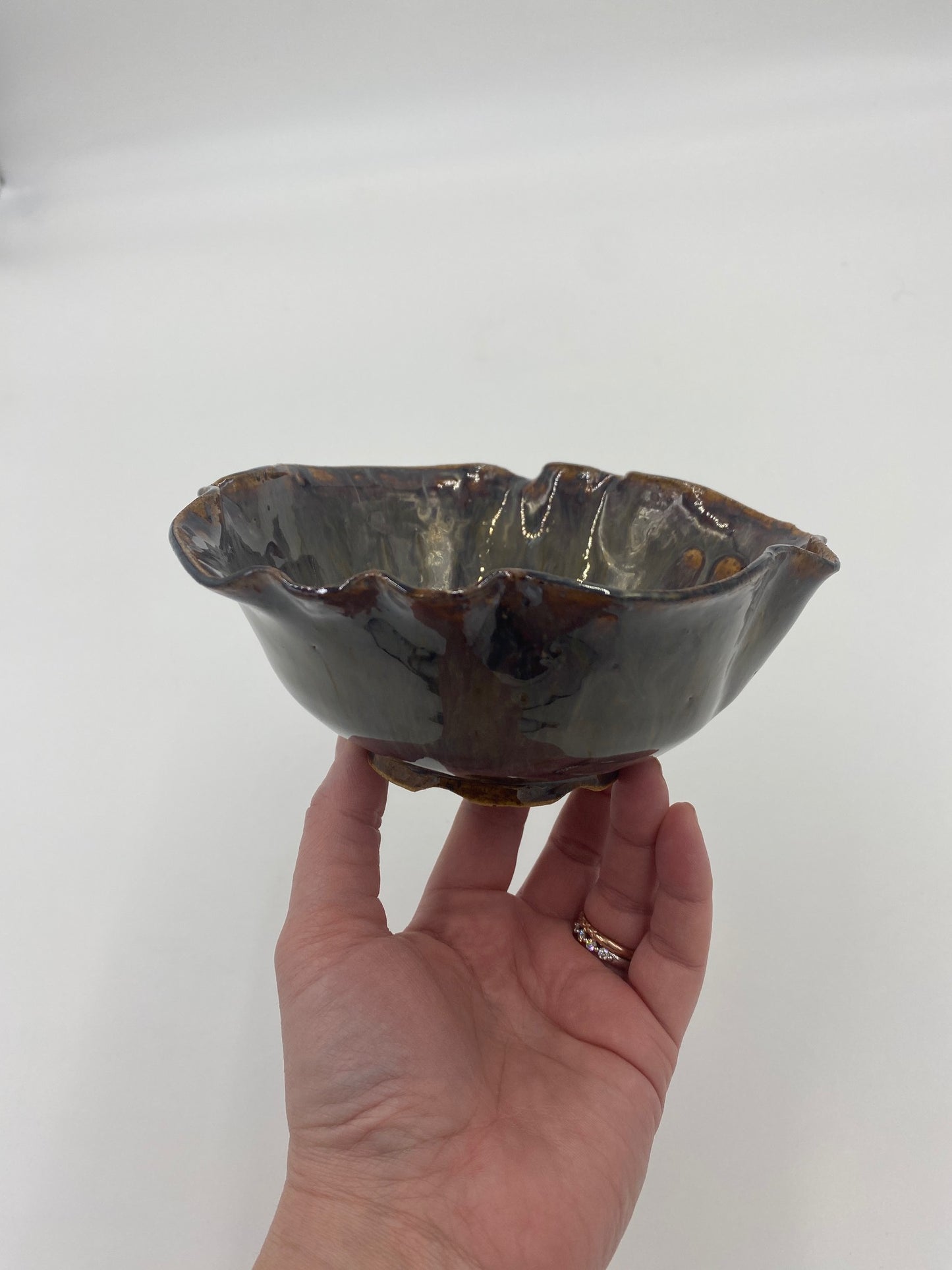 Mushroom wavy bowl