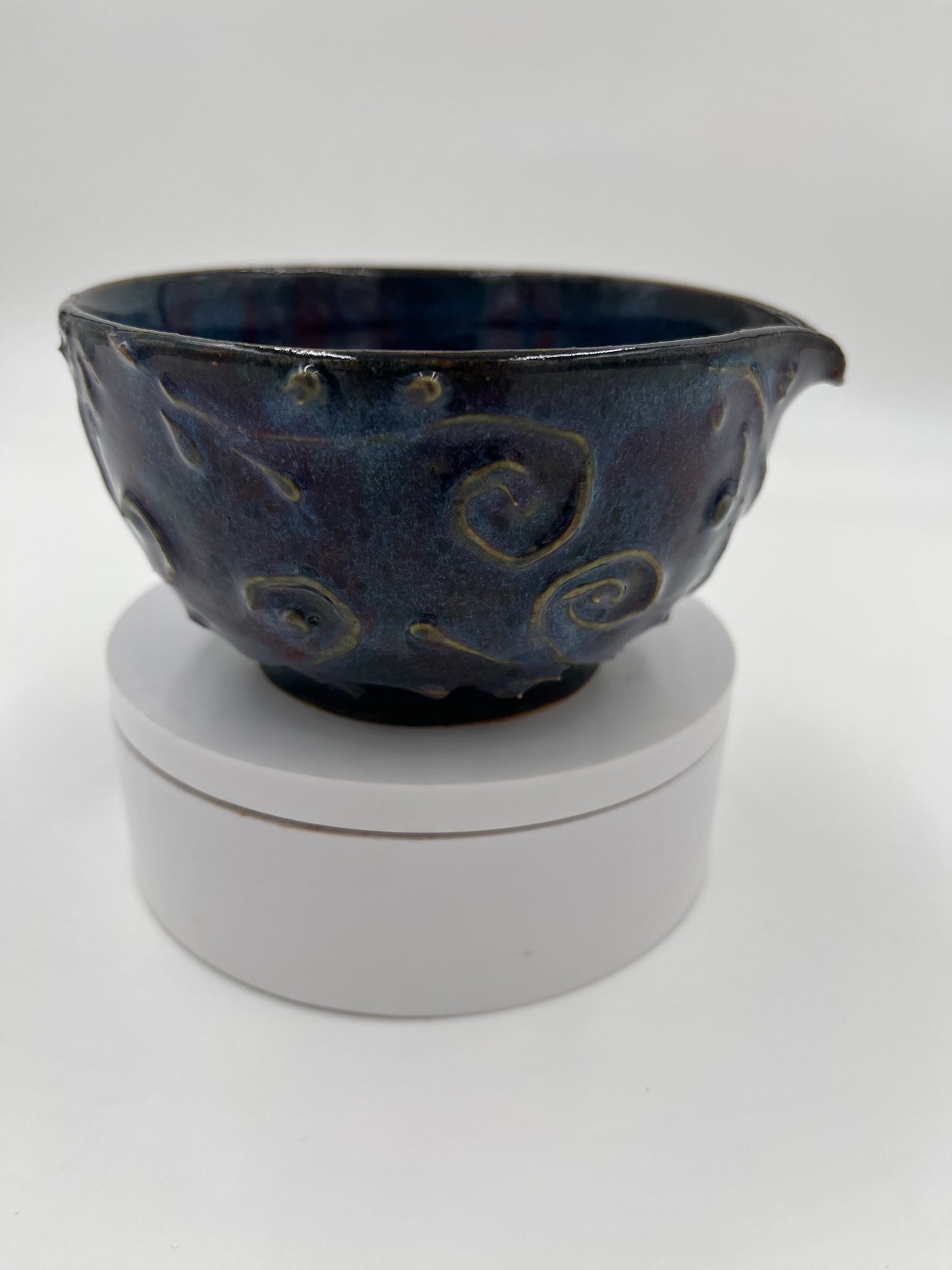 Blue / Red SlipTrail Macha / Pourable Small Bowl
